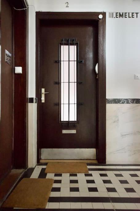 Premium Apartment By Hi - Central 2 Bedroom - Best View Budapest Esterno foto